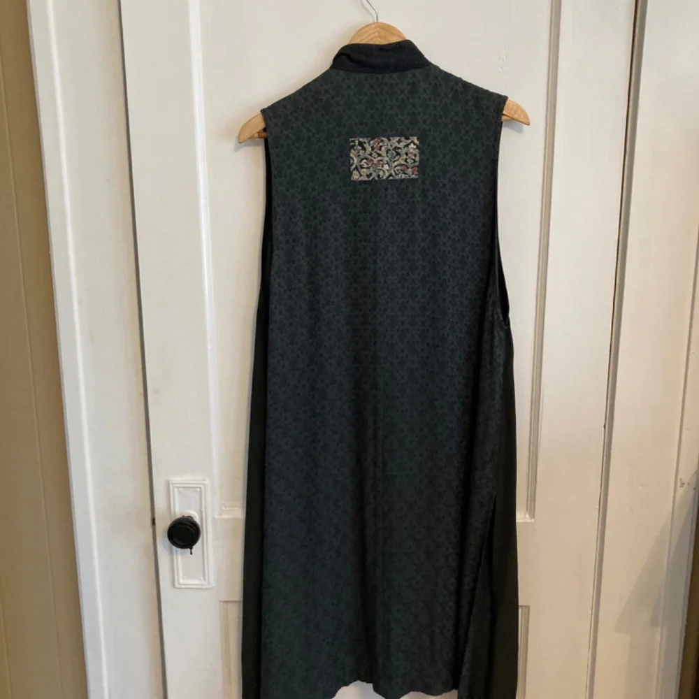 Three-piece evening pantsuit - Picture 5 of 8